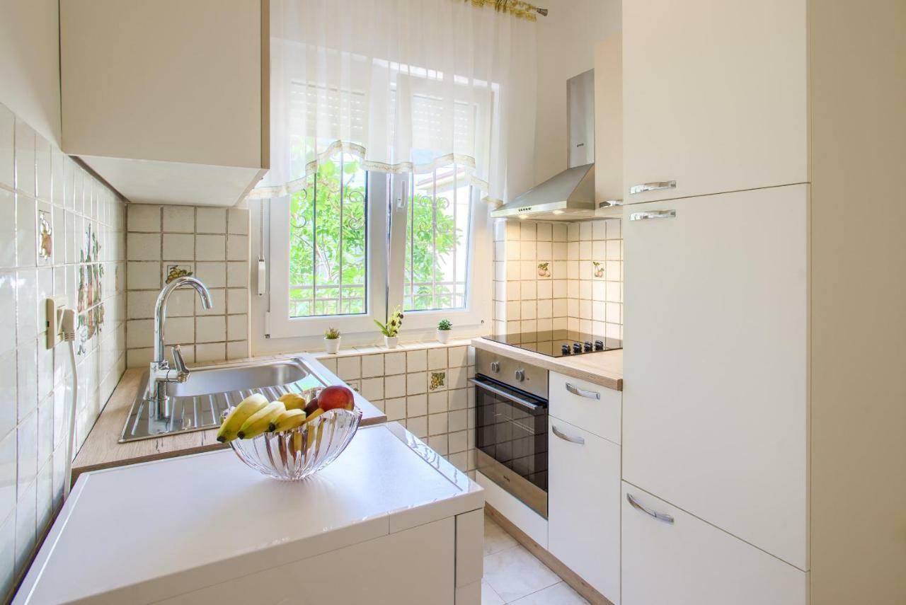 Apartman Paola Pula Eksteriør billede